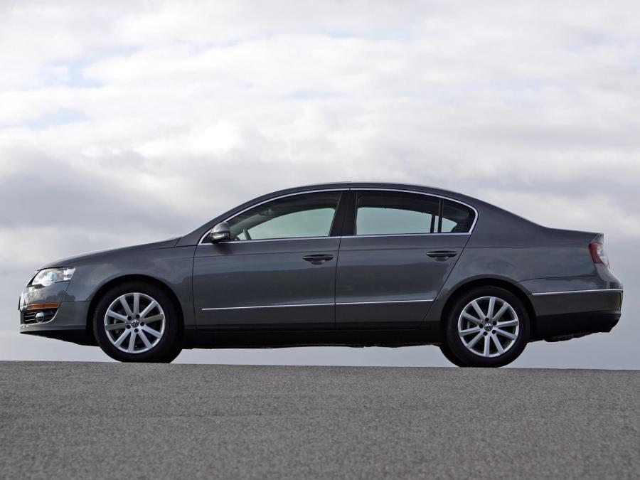  Volkswagen Passat 3.6 2006 года  (US) (фото 9 из 32)